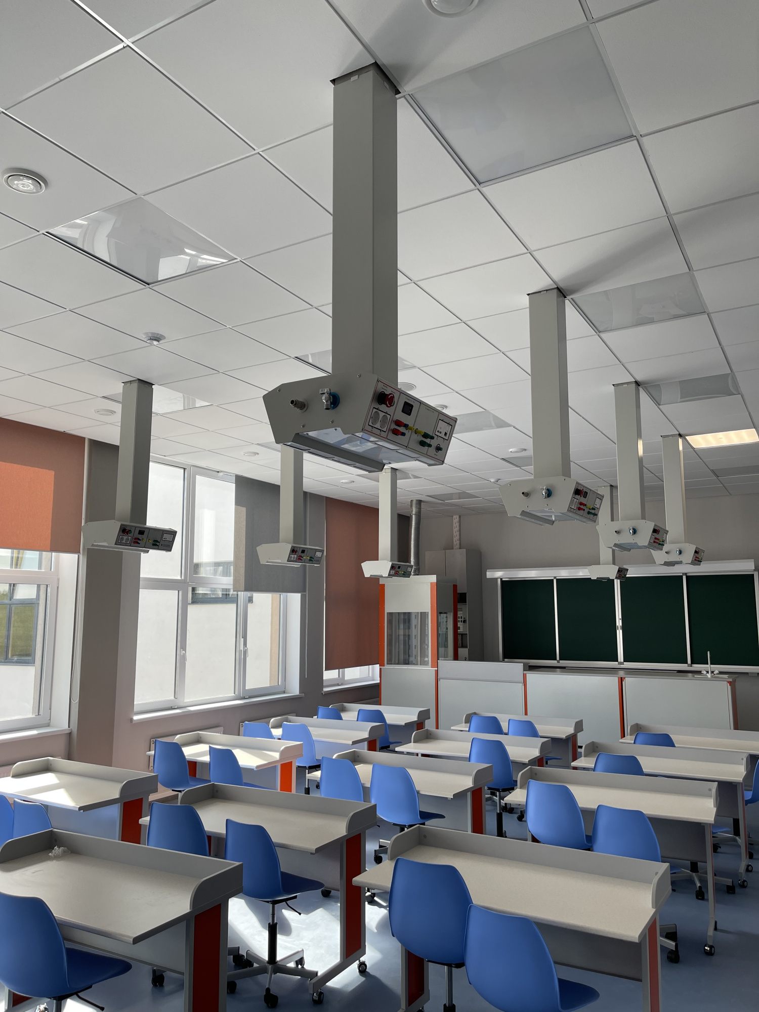 Система электроснабжения потолочная